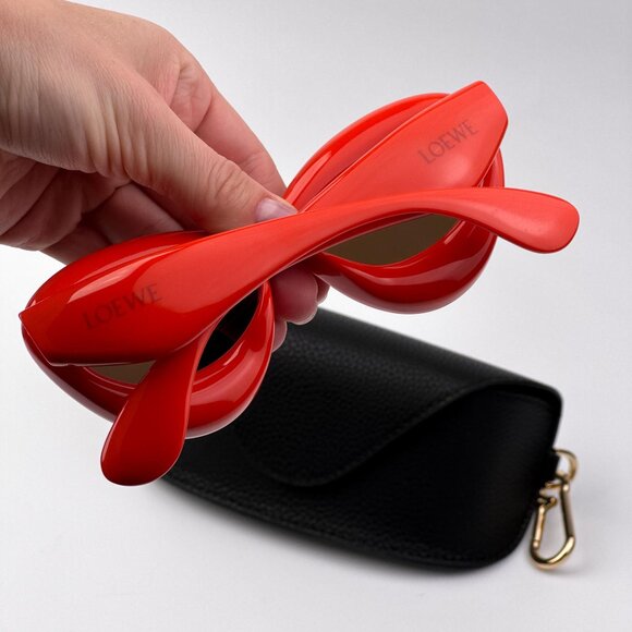 Loewe INFLATED LW40097I Sunglasses – Orange Cat Eye Brown | Model LW40097I 42E main image 11